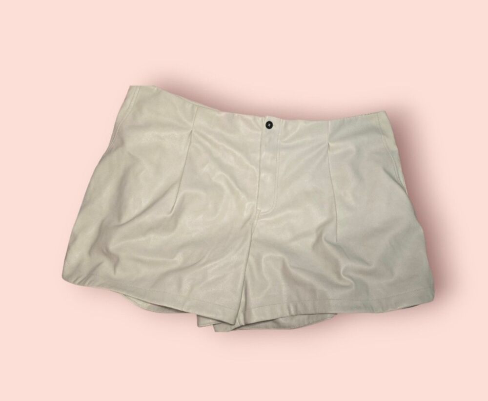 Anthropologie Avec Les Filles Pleated Faux Leather Shorts Women's 3x Cream/White